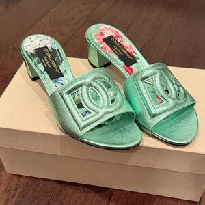 NWT Dolce & Gabbana Metallic Green Sandals